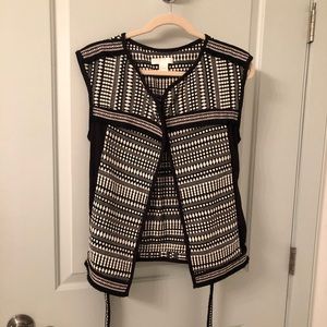 H&M Woven Patterned Vest w/ Belt